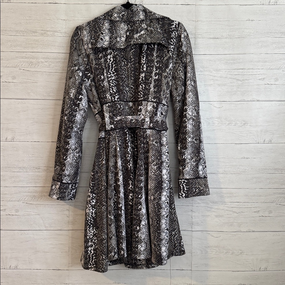 Candie's Black and Gray Faux Snake Print Trench Coat | SIZE XL - Picture 2 of 8